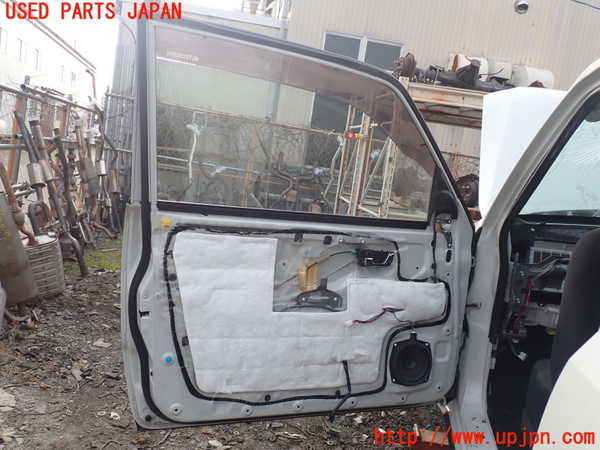1UPJ-9238631260]パジェロ(V88W)左ドア 中古 AGC M213 43R-00033_4