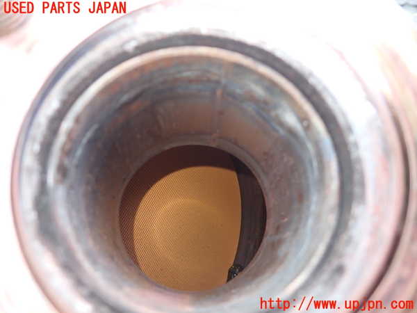 1UPJ-9238632662]パジェロ(V88W)触媒2 中古_3
