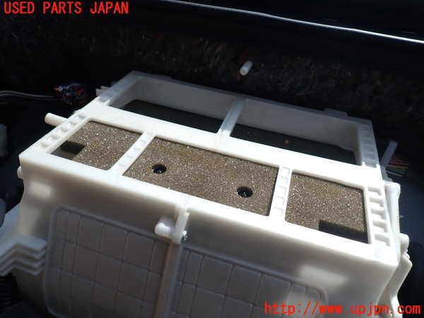 1UPJ-9238636081]パジェロ(V88W)エバポレーター1 中古_2