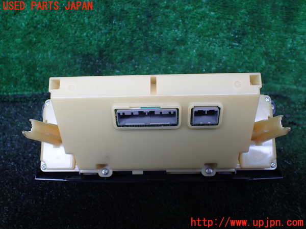 1UPJ-9238636066]パジェロ(V88W)エアコンスイッチ1 中古_3