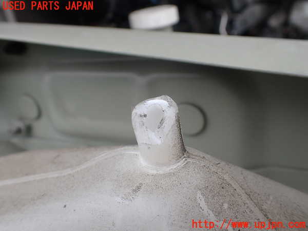 1UPJ-9238636791]パジェロ(V88W)ウォッシャータンク1 中古_2