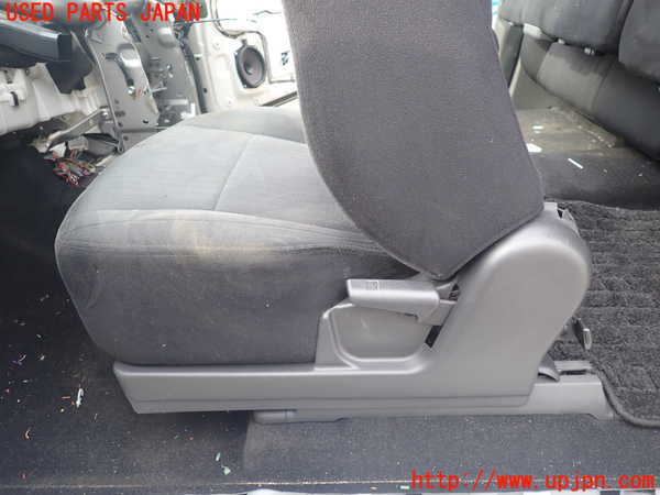 1UPJ-9238637065]パジェロ(V88W)助手席シート 中古_4