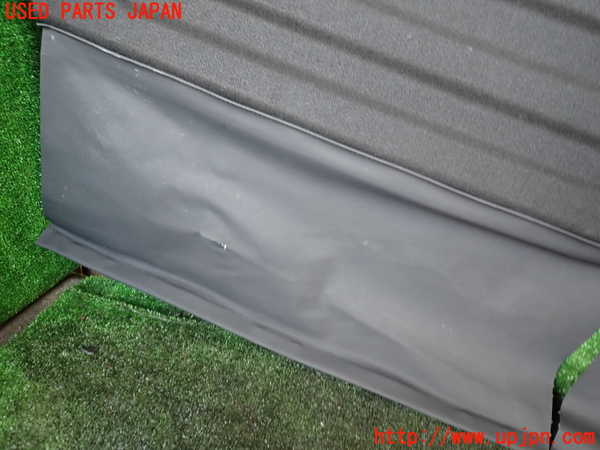 1UPJ-9238637761]パジェロ(V88W)トノカバー1 中古_3