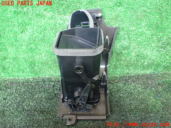 1UPJ-9238637528]パジェロ(V88W)エアコン吹き出し口3(左) 中古_2