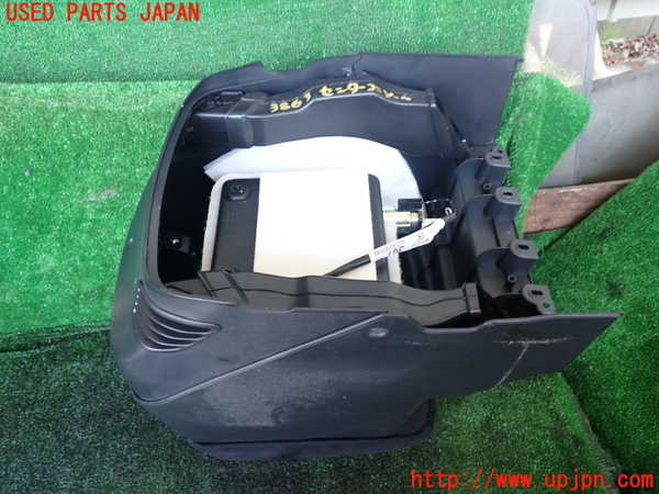 1UPJ-9238637540]パジェロ(V88W)センターコンソール 中古_4