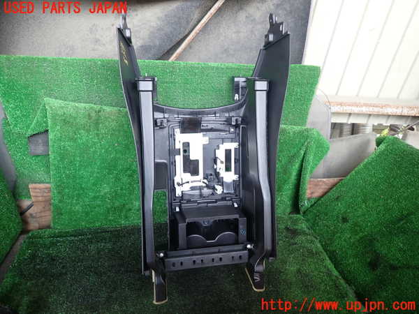 1UPJ-9238637549]パジェロ(V88W)コンソール 中古_3