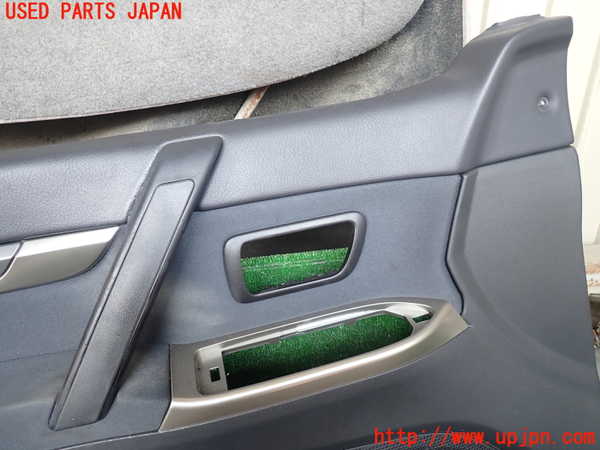 1UPJ-9238631264]パジェロ(V88W)左ドア内張り 中古_2