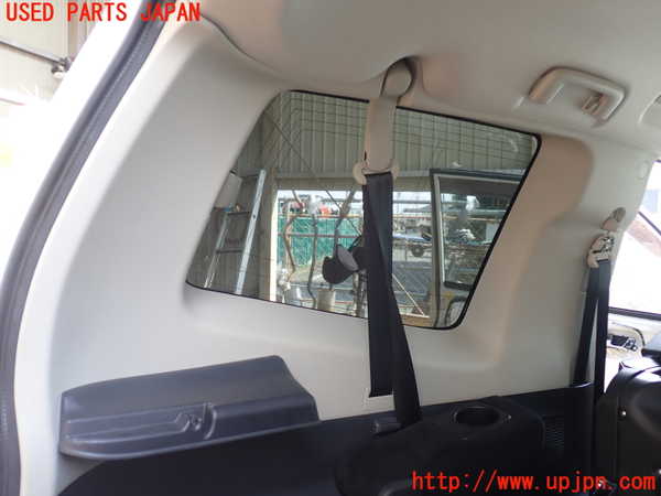 1UPJ-9238637680]パジェロ(V88W)左リアピラートリム 中古_2