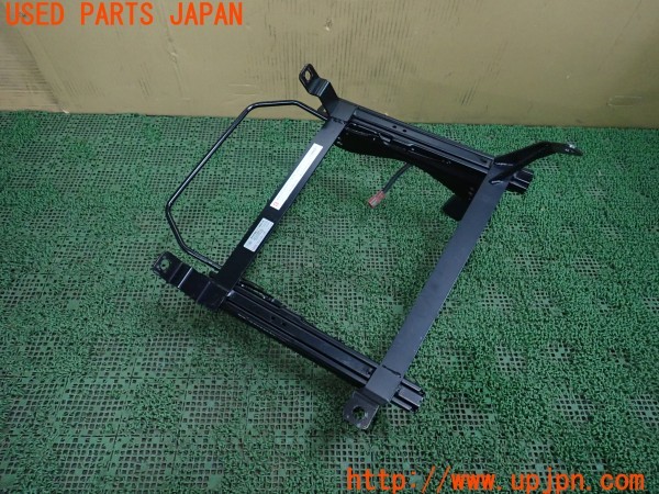 3UPJ=9238640612]アコード ユーロR(CL1(改))BRIDE ブリッド H097FO シートレール 運転席側 取扱説明書付き 中古_4