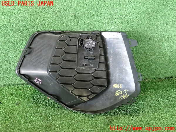 2UPJ-9238651100]アウディ・A3 スポーツバック(GYDLA)右前コーナーパネル 中古_2