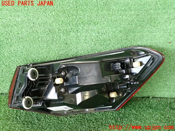 2UPJ-9238651536]アウディ・A3 スポーツバック(GYDLA)左テールランプ 中古_2