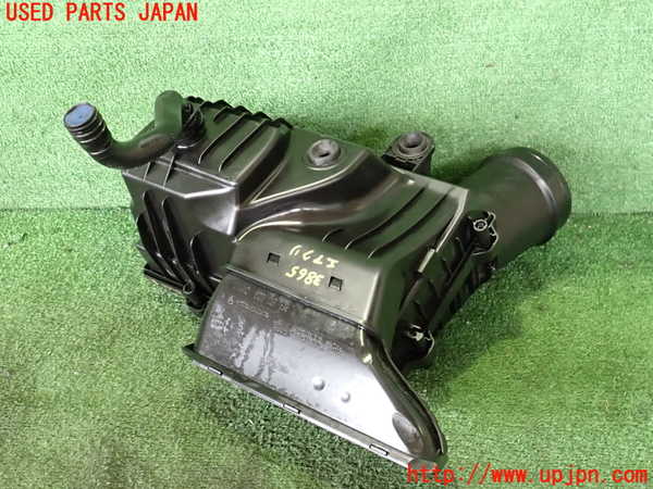 2UPJ-9238652560]アウディ・A3 スポーツバック(GYDLA)エアクリーナーボックス 中古_2