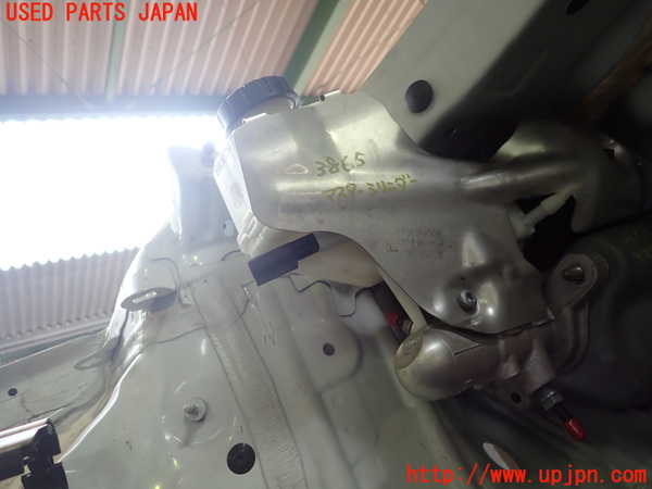 2UPJ-9238654050]アウディ・A3 スポーツバック(GYDLA)ブレーキマスターシリンダー 中古_2