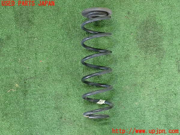 2UPJ-9238655100]アウディ・A3 スポーツバック(GYDLA)右リアスプリング 中古_2