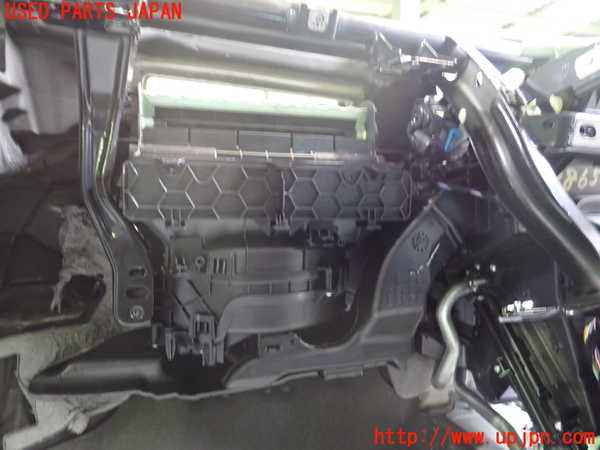 2UPJ-9238656081]アウディ・A3 スポーツバック(GYDLA)エバポレーター1 中古_2