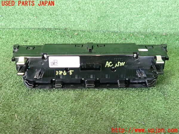 2UPJ-9238656066]アウディ・A3 スポーツバック(GYDLA)エアコンスイッチ1 中古_2