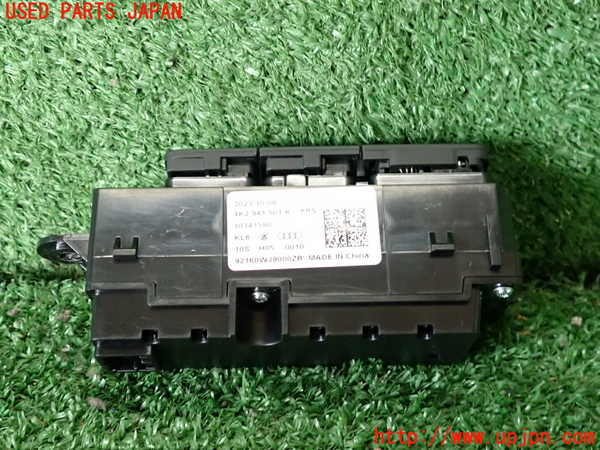 2UPJ-9238656285]アウディ・A3 スポーツバック(GYDLA)ライトスイッチ 中古_3