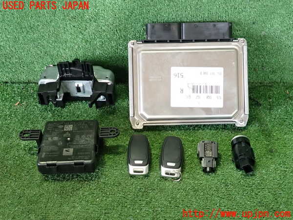 2UPJ-9238656110]アウディ・A3 スポーツバック(GYDLA)エンジンコンピューター 中古_4