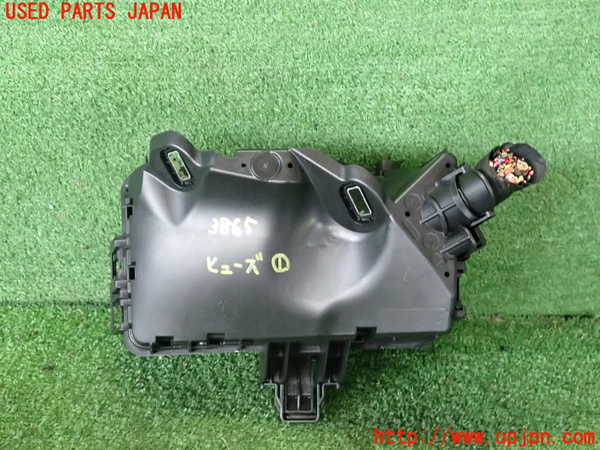 2UPJ-9238656741]アウディ・A3 スポーツバック(GYDLA)ヒューズボックス1(EGルーム内助手席側) 中古_2