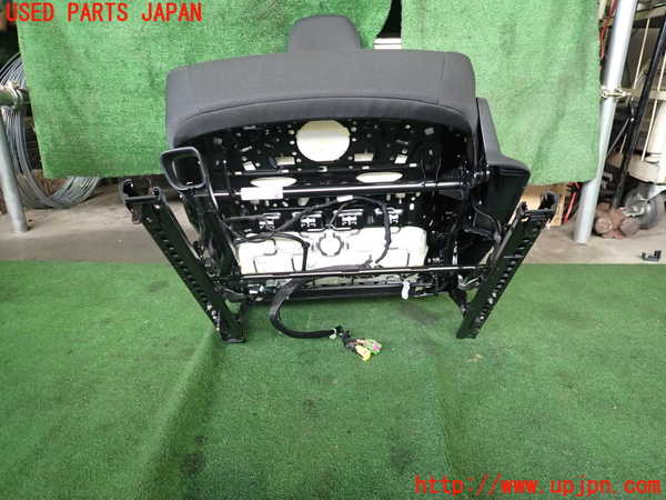 2UPJ-9238657065]アウディ・A3 スポーツバック(GYDLA)助手席シート 中古_4