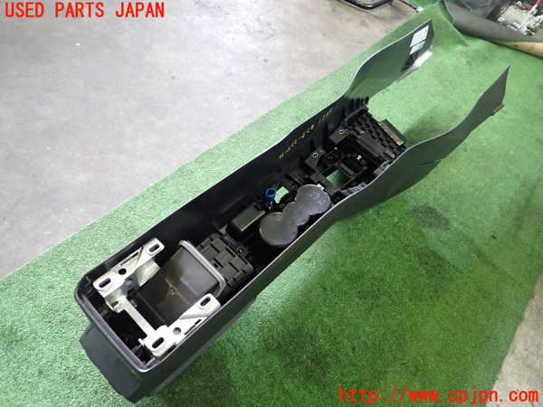 2UPJ-9238657540]アウディ・A3 スポーツバック(GYDLA)センターコンソール 中古_5