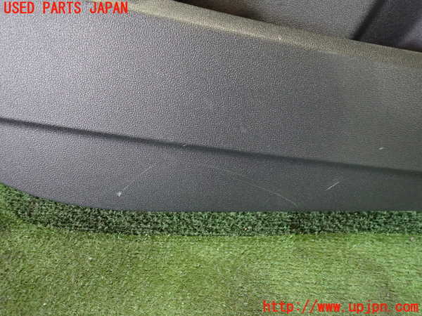 2UPJ-9238651264]アウディ・A3 スポーツバック(GYDLA)左前ドア内張り ジャンク_3