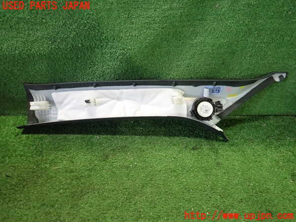 2UPJ-9238657655]アウディ・A3 スポーツバック(GYDLA)右フロントピラートリム 中古_3