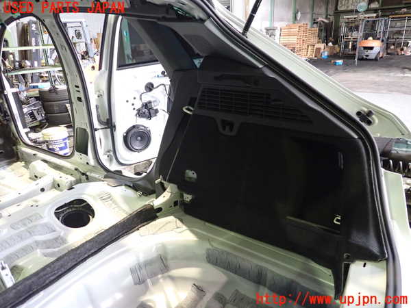 2UPJ-9238657675]アウディ・A3 スポーツバック(GYDLA)右リアピラートリム 中古_2