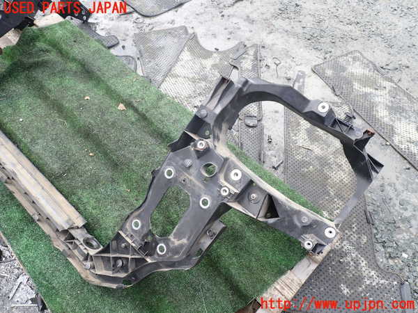 1UPJ-9238661041]クライスラー・グランドボイジャー(RT38)コアサポート 中古_2