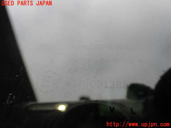 1UPJ-9238661380]クライスラー・グランドボイジャー(RT38)右クォーターガラス 中古_3
