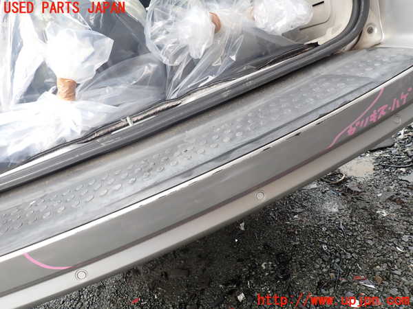 1UPJ-9238661610]クライスラー・グランドボイジャー(RT38)リアバンパー 中古_2