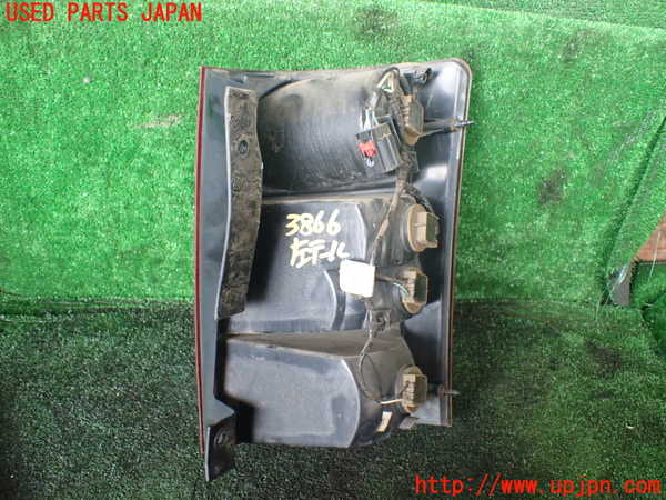 1UPJ-9238661536]クライスラー・グランドボイジャー(RT38)左テールランプ 中古_3