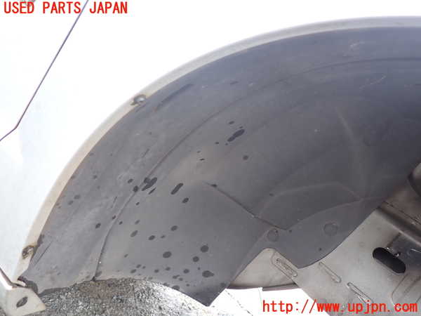 1UPJ-9238661090]クライスラー・グランドボイジャー(RT38)右前フェンダーライナー 中古_3