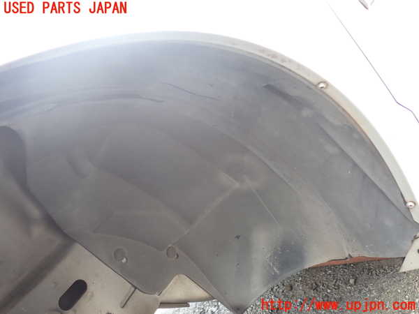 1UPJ-9238661092]クライスラー・グランドボイジャー(RT38)左前フェンダーライナー 中古_3