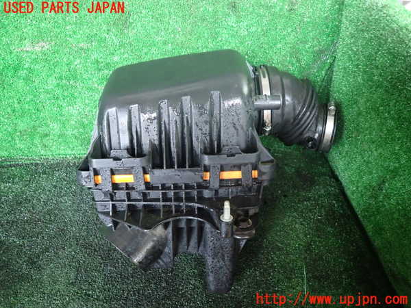 1UPJ-9238662560]クライスラー・グランドボイジャー(RT38)エアクリーナーボックス 中古_2