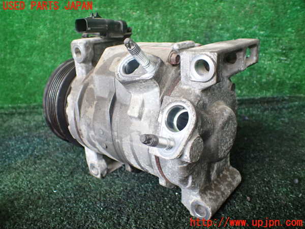 1UPJ-9238666025]クライスラー・グランドボイジャー(RT38)エアコンコンプレッサー 中古_2