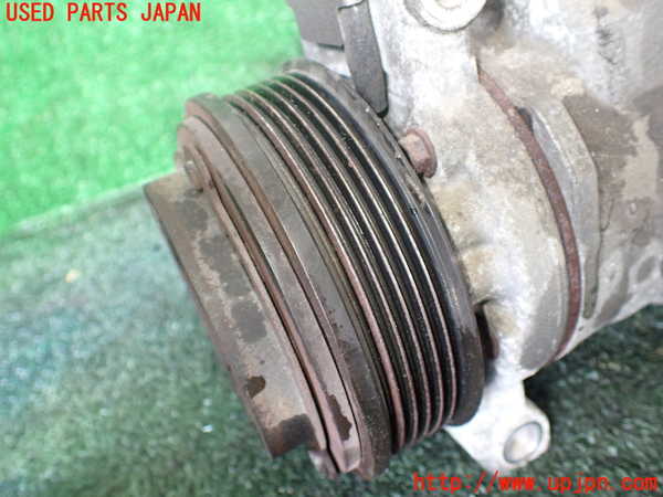 1UPJ-9238666025]クライスラー・グランドボイジャー(RT38)エアコンコンプレッサー 中古_3