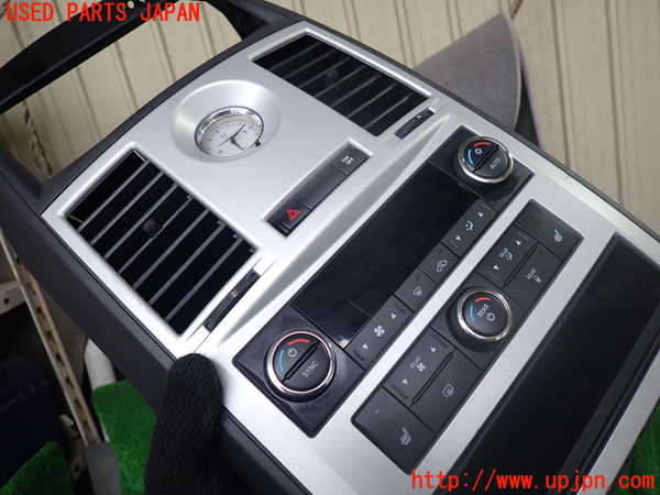 1UPJ-9238666066]クライスラー・グランドボイジャー(RT38)エアコンスイッチ1 中古_2