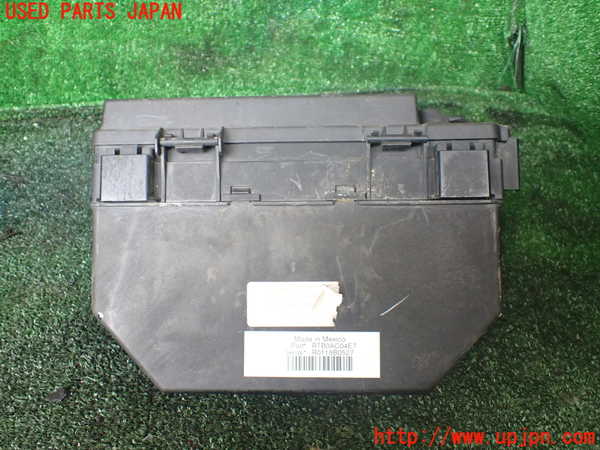1UPJ-9238666741]クライスラー・グランドボイジャー(RT38)ヒューズボックス1 中古_3