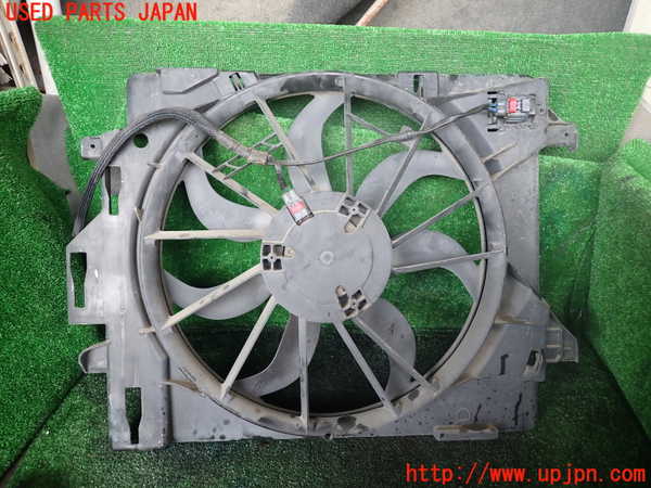 1UPJ-9238666836]クライスラー・グランドボイジャー(RT38)電動ファン1 中古_2