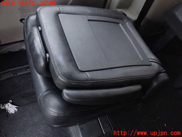 1UPJ-9238667145]クライスラー・グランドボイジャー(RT38)右2列目シート 中古_4