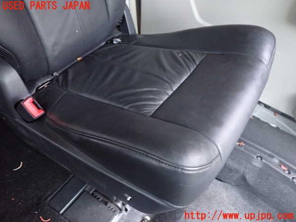 1UPJ-9238667175]クライスラー・グランドボイジャー(RT38)左2列目シート 中古_3