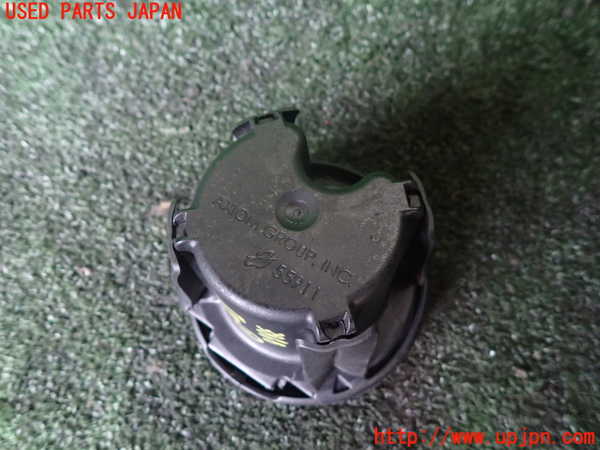 1UPJ-9238667821]クライスラー・グランドボイジャー(RT38)灰皿1 中古_3