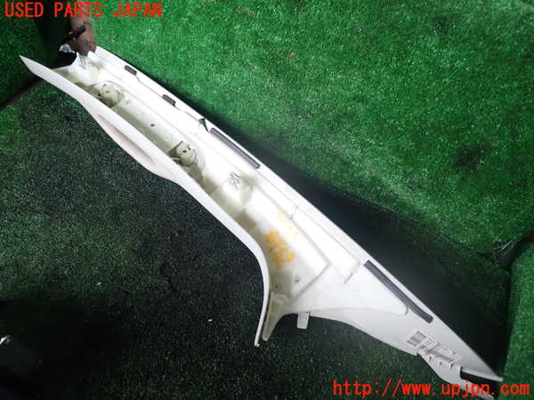 1UPJ-9238667655]クライスラー・グランドボイジャー(RT38)右フロントピラートリム 中古_2