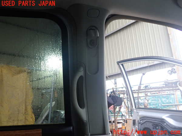 1UPJ-9238667670]クライスラー・グランドボイジャー(RT38)左センターピラートリム 中古_2