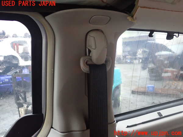 1UPJ-9238667675]クライスラー・グランドボイジャー(RT38)右リアピラートリム 中古_2