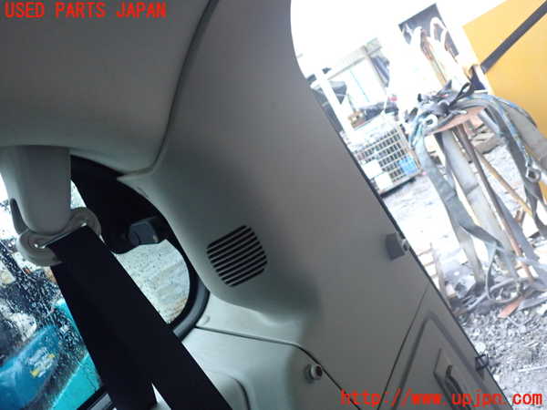 1UPJ-9238667675]クライスラー・グランドボイジャー(RT38)右リアピラートリム 中古_3