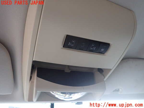 1UPJ-9238666411]クライスラー・グランドボイジャー(RT38)ルームランプ1 (1列目真中) (ジャンク品) 中古_2