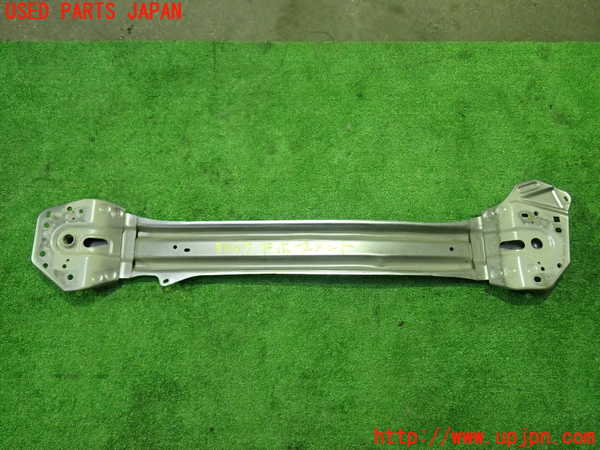 1UPJ-9238671014]ソリオ バンディット(MA37S)フロントバンパーホースメント 中古_3