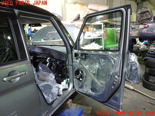 1UPJ-9238671230]ソリオ バンディット(MA37S)右前ドア NSG M28O8 中古_5